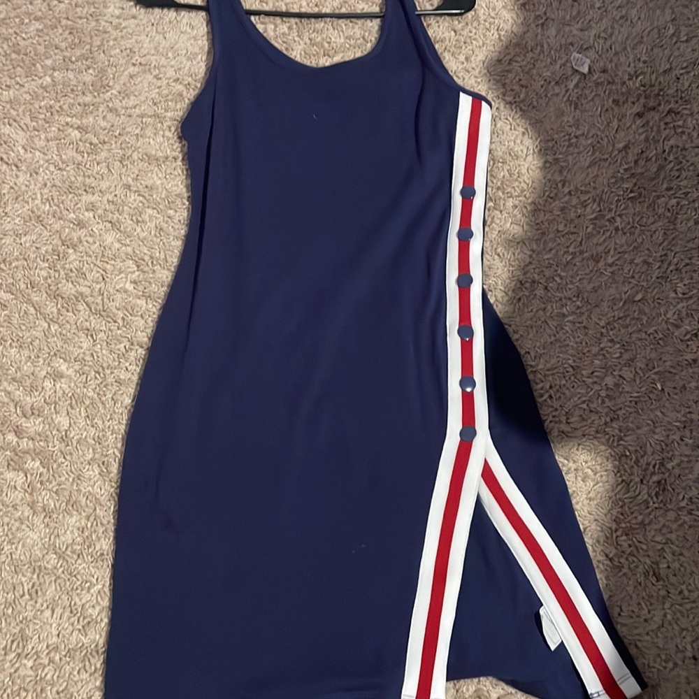 Medium dress